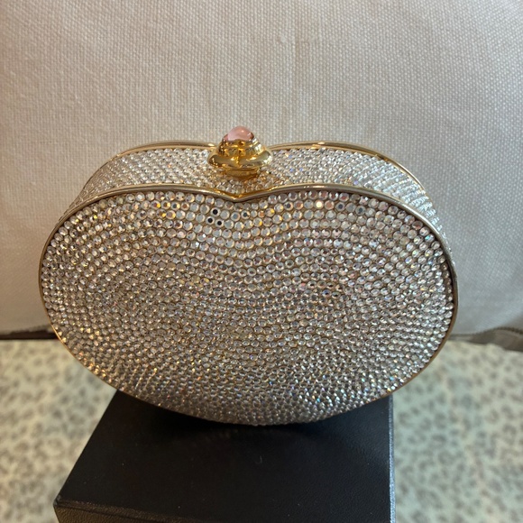 Lovers/Bridal/ Judith Leiber Heart and Soul Crystal Bag - Picture 5 of 7